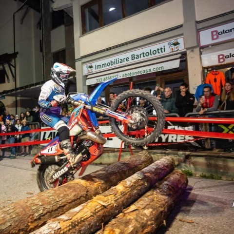 Abestone Show FC WM 133