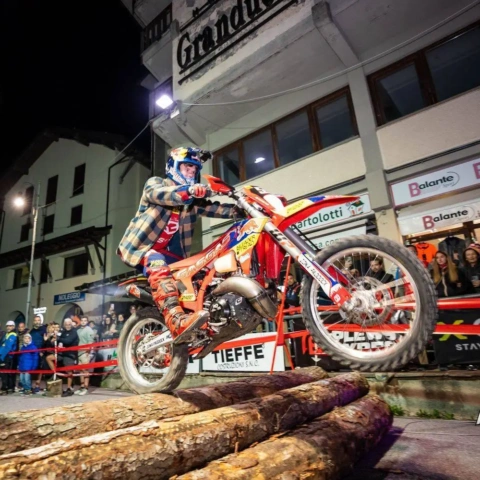 Abestone Show FC WM 211