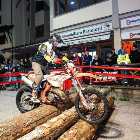 Abestone Show FC WM 52